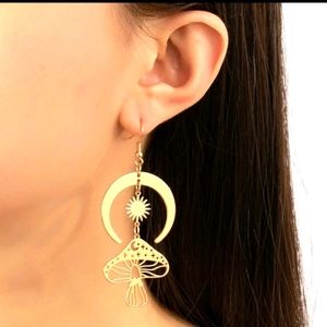 SUN MOON AND MUSHROOM GOLD DANGLE EARRINGS NEW